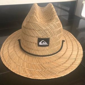 Kids Quiksilver straw lifeguard hat